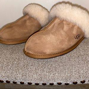 UGG Scuffette II Chestnut Slippers